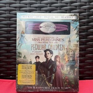 Miss Peregrine’s Home for Peculiar Children Deluxe dvd with bracelet new